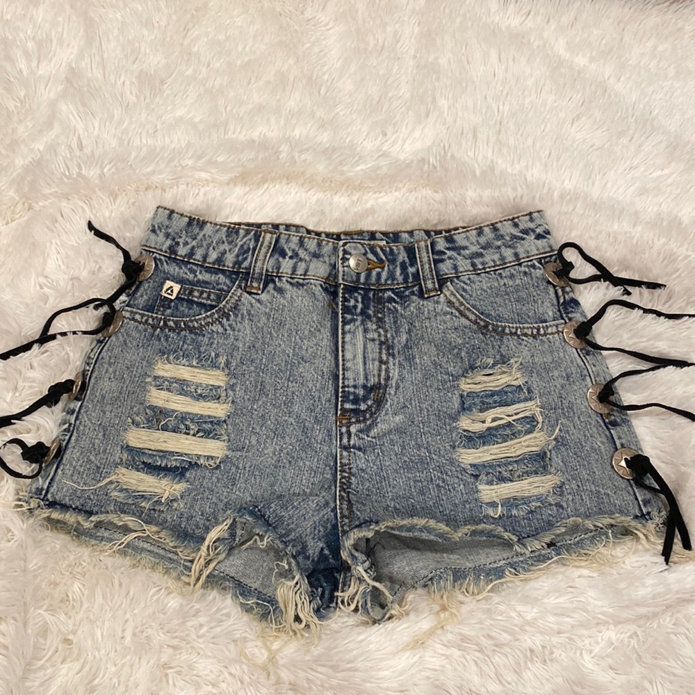 Lira brand jean shorts size 5.